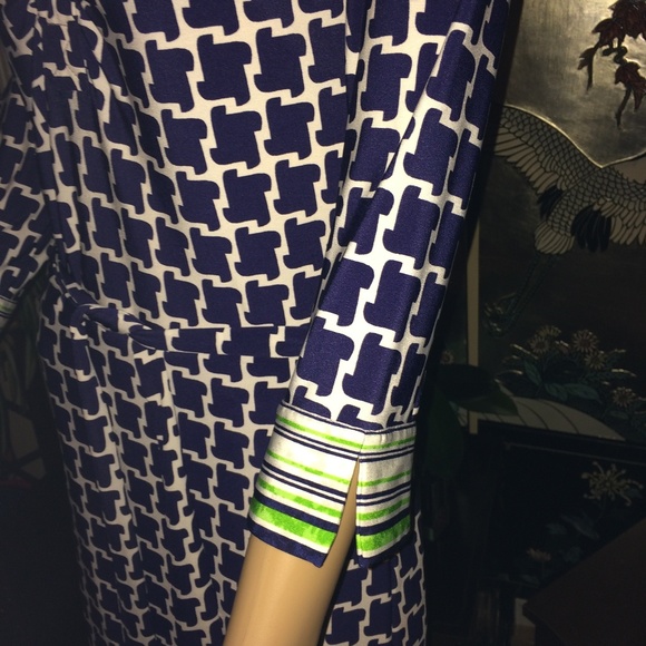 Laundry by Shelli Segal Dress, Size 2 - Picture 4 of 8